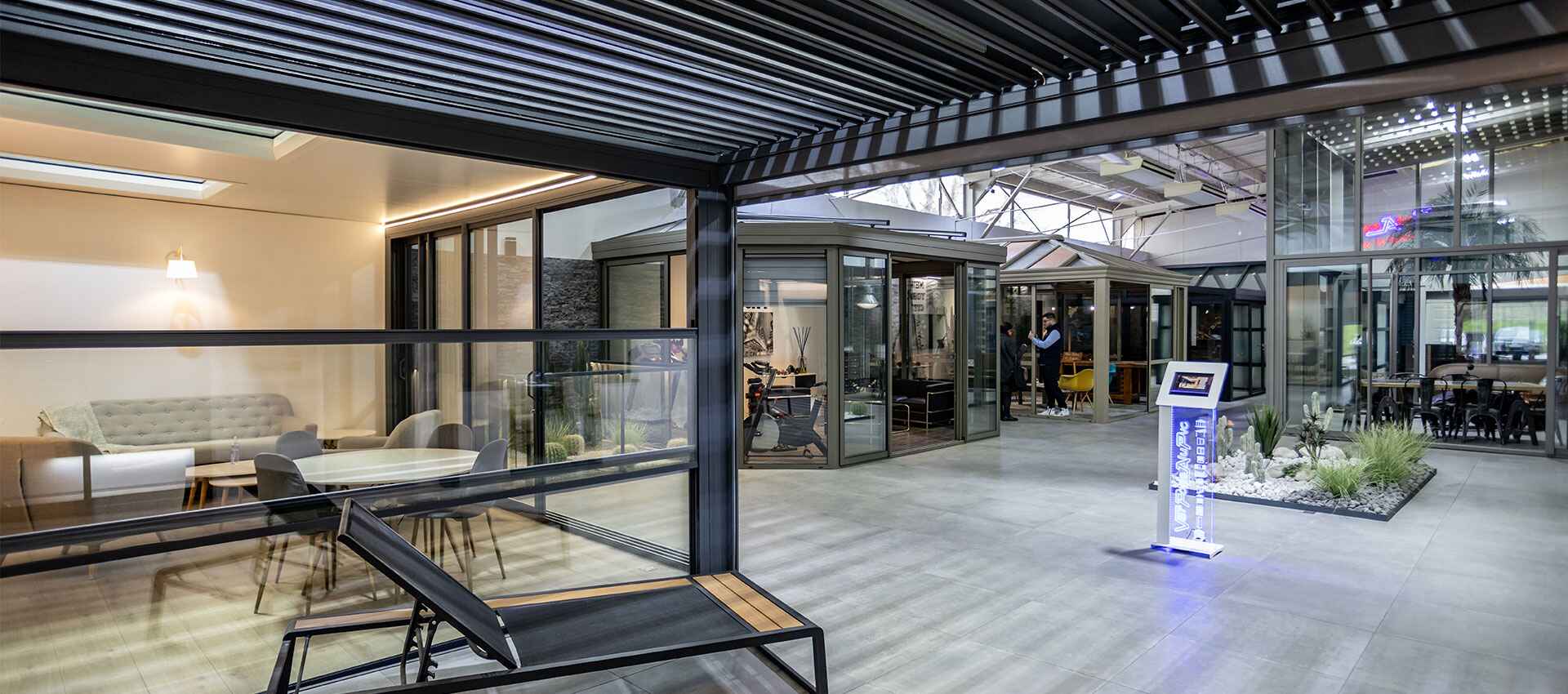 Showroom Var Pose Alu – hall d'exposition 700 m² La Seyne-sur-Mer